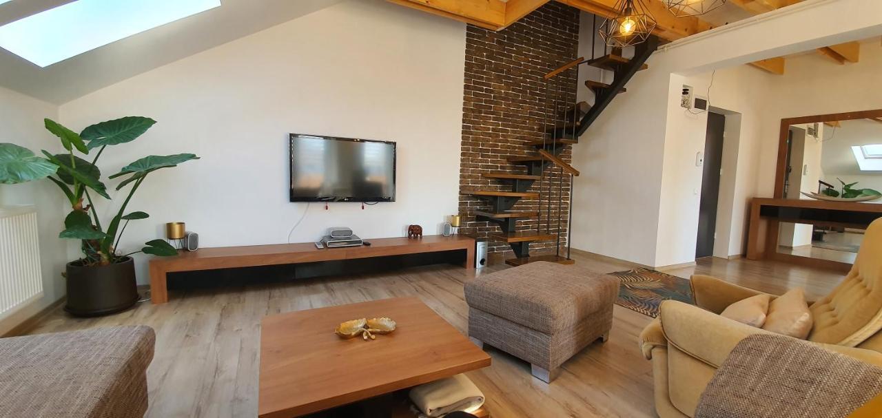 Hoobee Home & Rooftop Terrace Târgu-Mureş Eksteriør bilde
