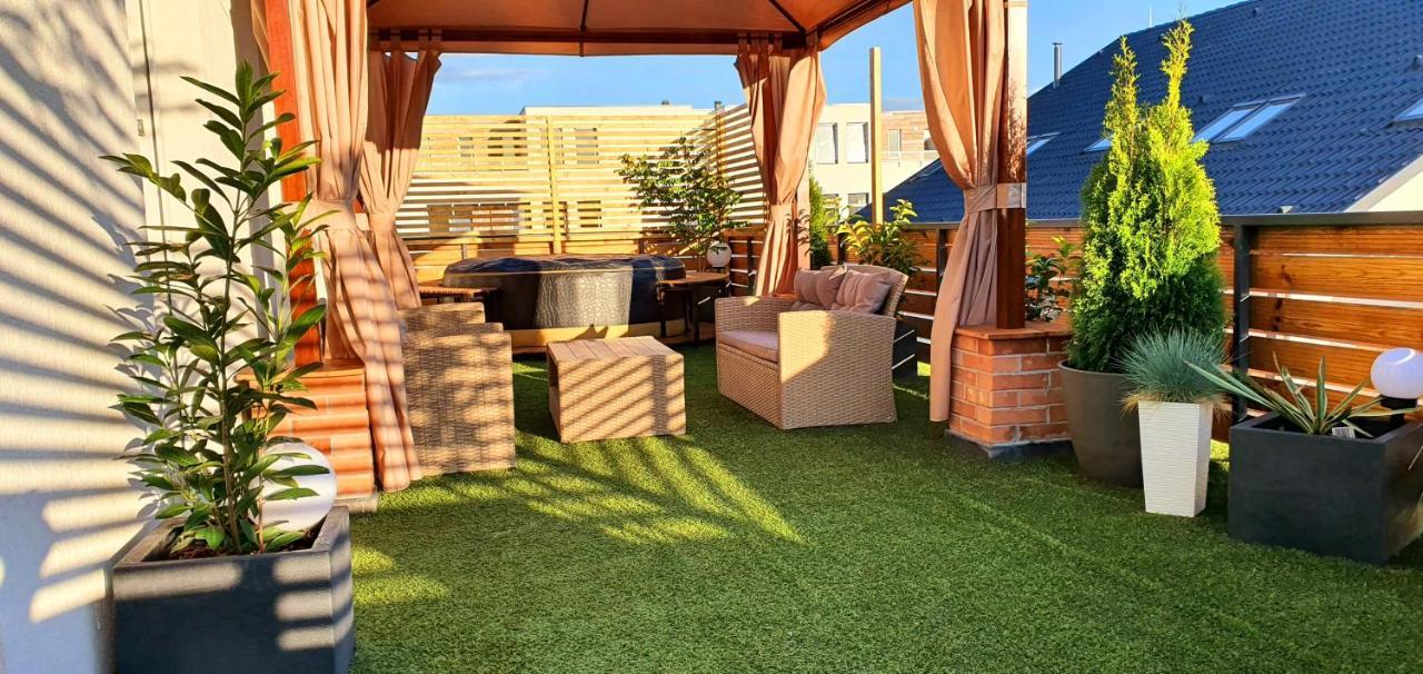 Hoobee Home & Rooftop Terrace Târgu-Mureş Eksteriør bilde